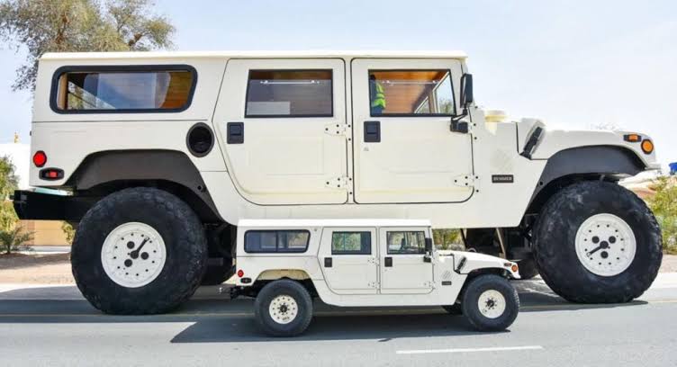 The Hummer H1 X3, an apartment on wheels