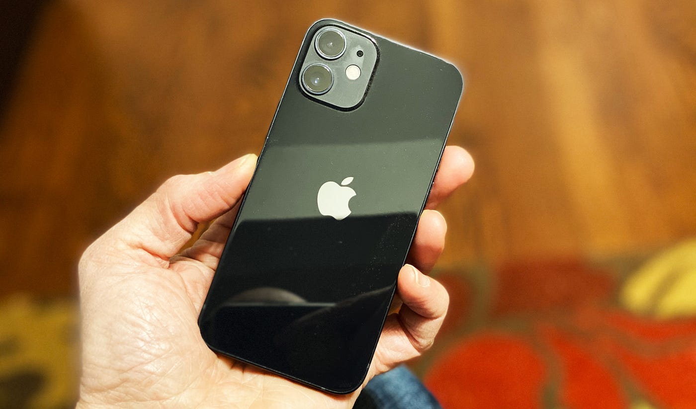 Latest iPhone Models List: iPhone Models with Pictures from 2007 to 2025