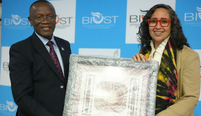 Vodacom Business and NAVIC fight crime in South Africa