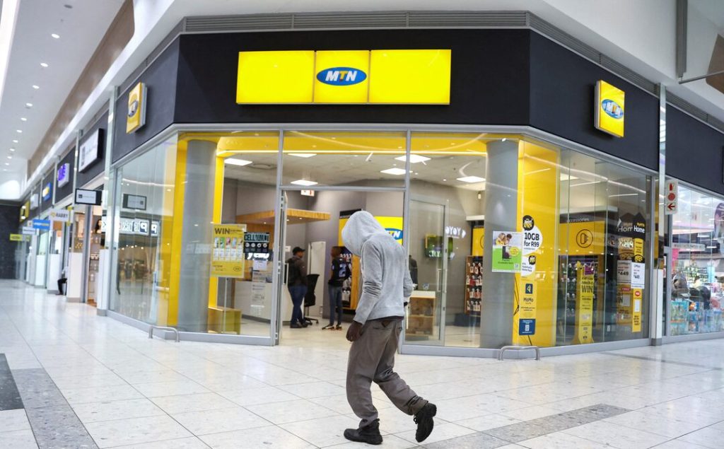MTN South Africa cuts revenue outlook as competition deepens